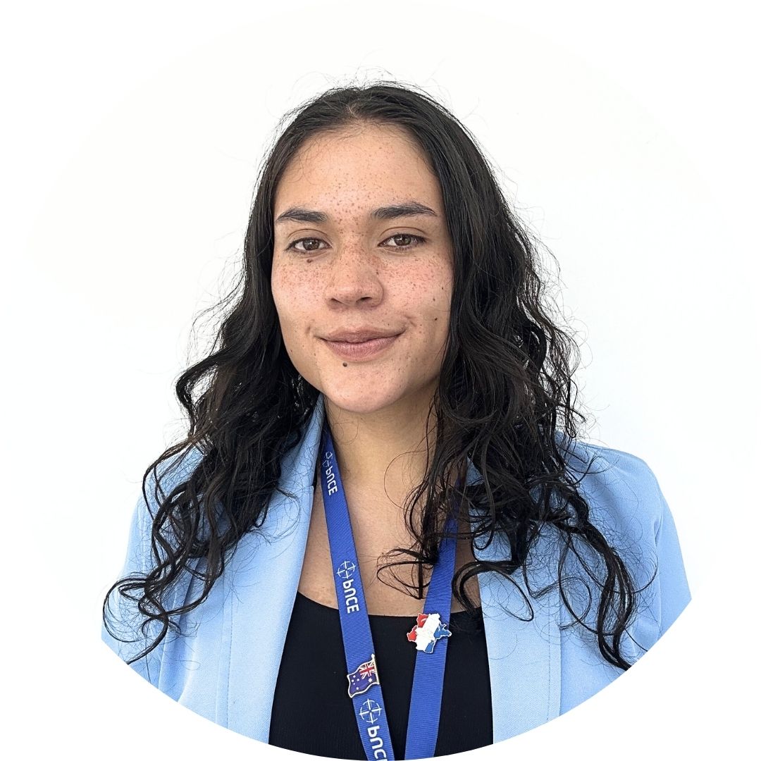 Ambar Galarza redonda